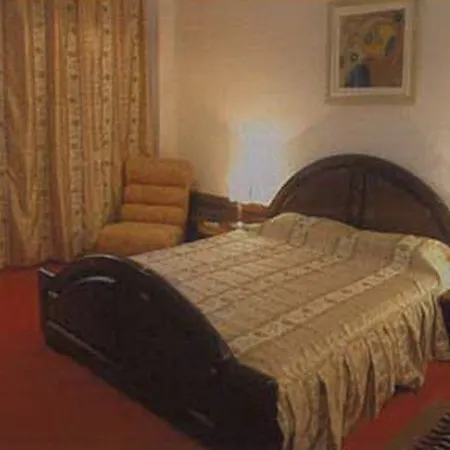 Ξενοδοχείο Royal 4*