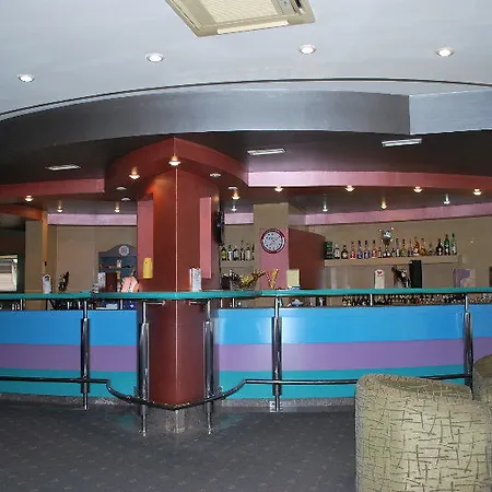 Royal 酒店 4*